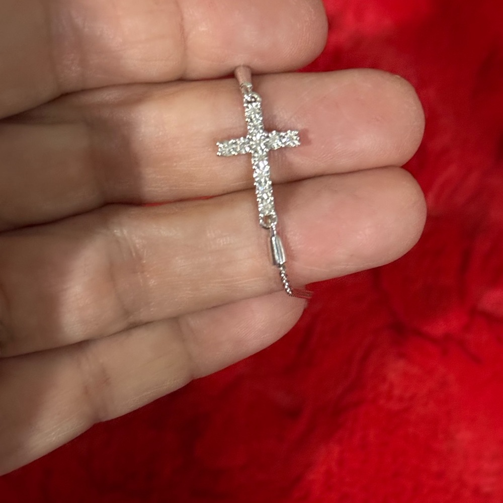 Kay Jewelers Silver Cross Bracelet - Picture 4 of 7